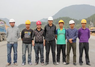 披荆斩棘铸坦途——记城西路道路改建工程项目部